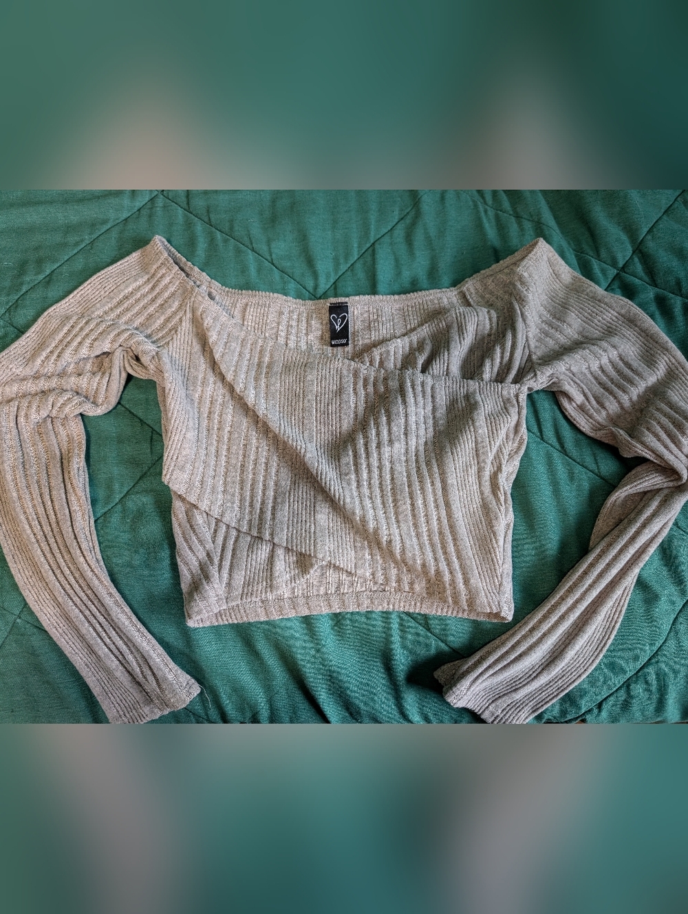 Windsor Ribbed Off-Shoulder Women's Crop Top Sweater!!